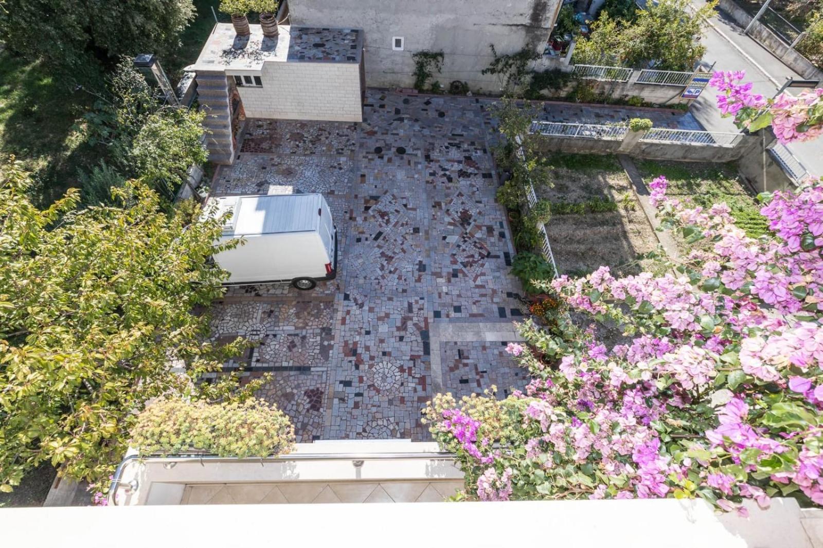 Apartments Dino Kastela Exterior photo