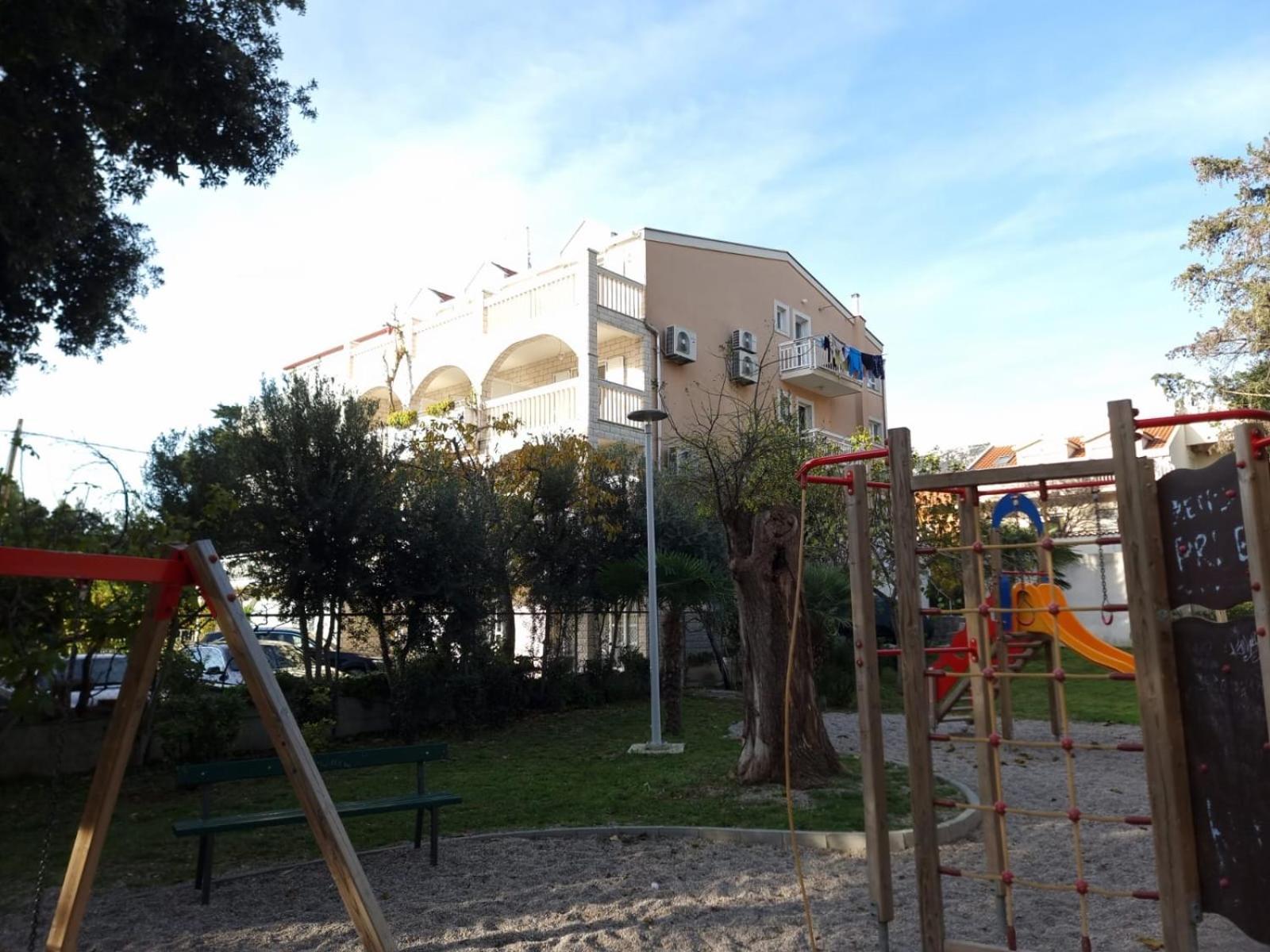 Apartments Dino Kastela Exterior photo